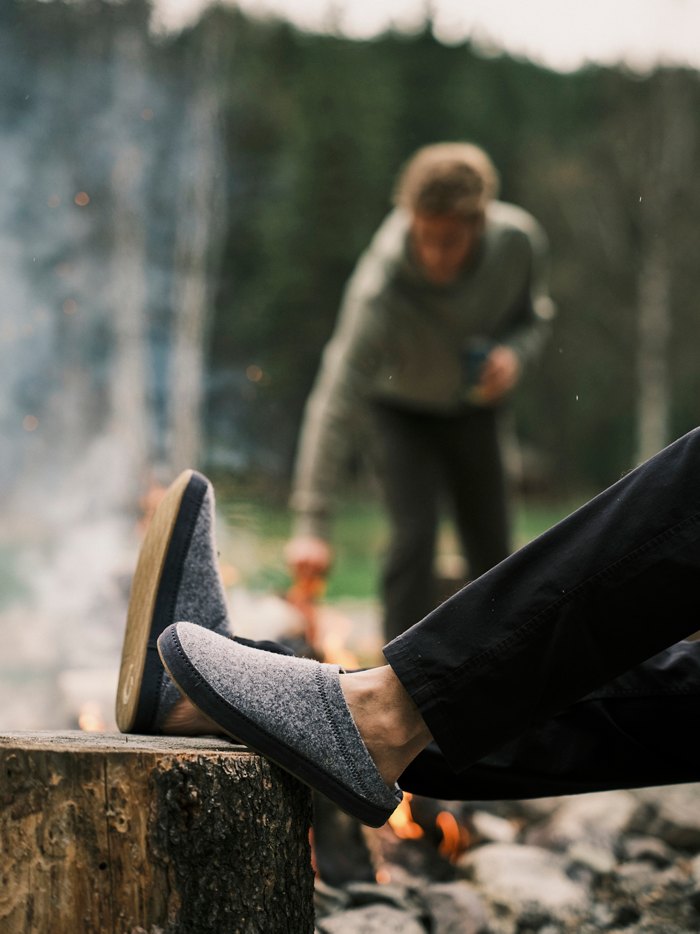 Men's OluKai Hamani Hulu Felt Mules - Image 7