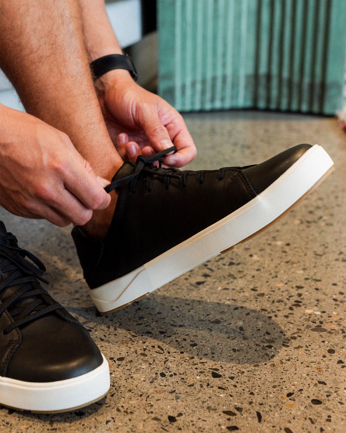 Men's OluKai Lae'ahi Li 'Ili Sneakers - Image 5