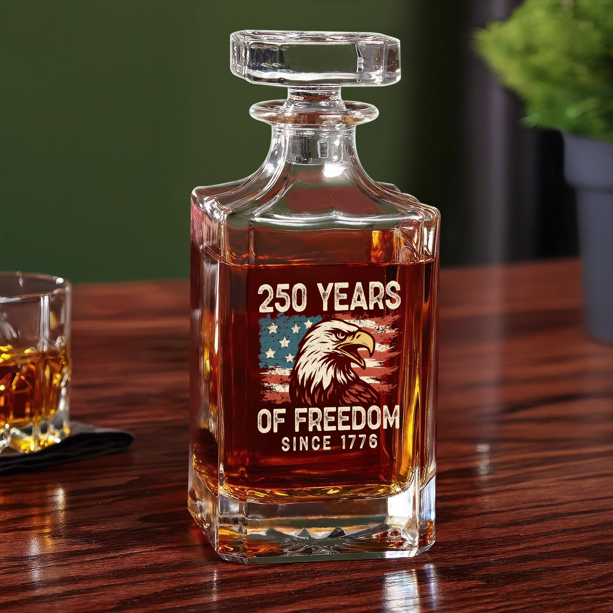 250 Years Of Freedom Since 1776 USA Bald Eagle America Flag Decanter HA75 897374 - Image 4