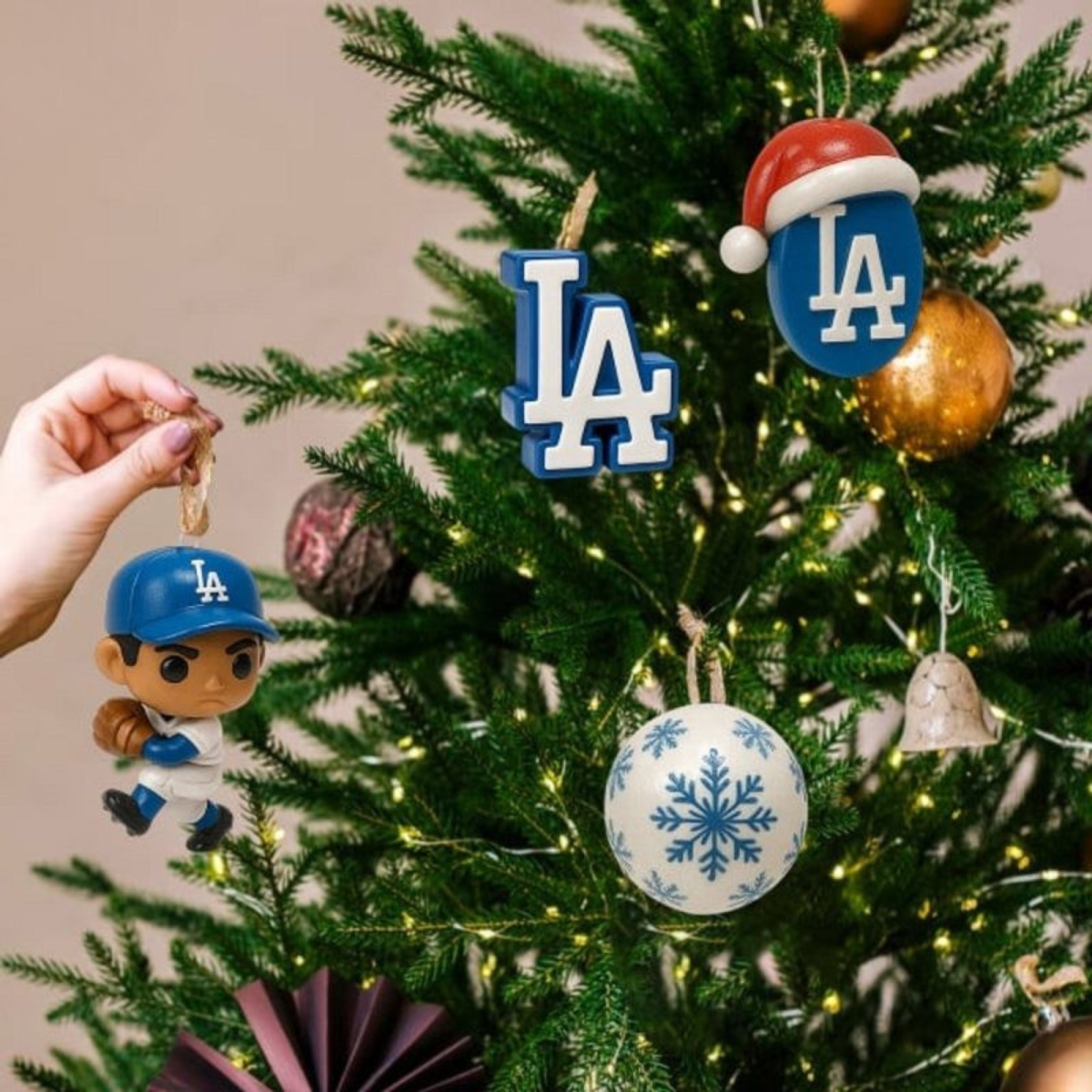 Los Angeles Dodgers Lets Go Dodgers Advent Calendar 2025, Christmas Countdown Advent Calendar Gift Box With 24 Acrylic Ornaments - Image 3
