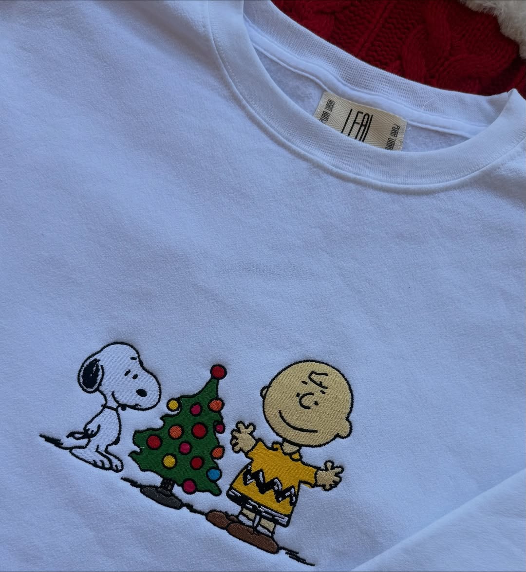 Embroidered Snoopy Sweatshirt, Peanuts Embroidery Crewneck, Embroidered Vintage Snoopy Pullover Hoodie - Image 2