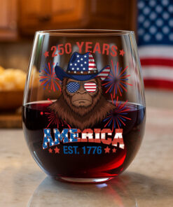 America 250 Years Wine Glass