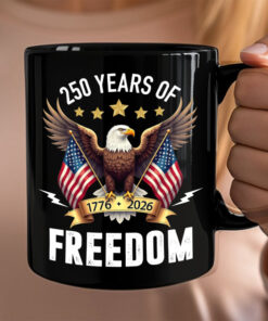Alternative view of America Eagles 250 Years Of Freedom Black Mug