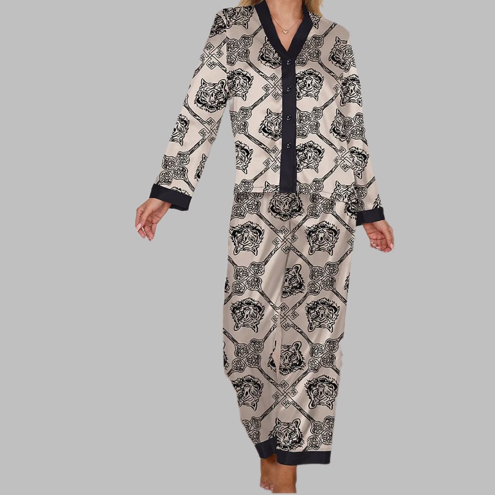 Alternative view of Black Tiger Head Long Sleeve Pajama Set