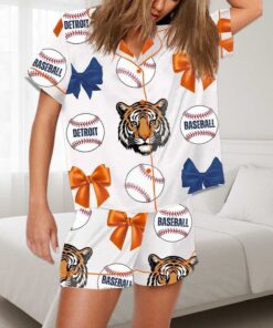 Alternative view of Detroit Tigers Baseball And Bows Pajama Set