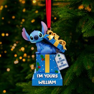 Alternative view of Funny Alien Couple Ornament - Personalized Christmas Gift For Couples 01HYLU230925