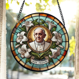 Alternative view of Honoring Pope Francis – Stained Glass Tribute 03HULU230425