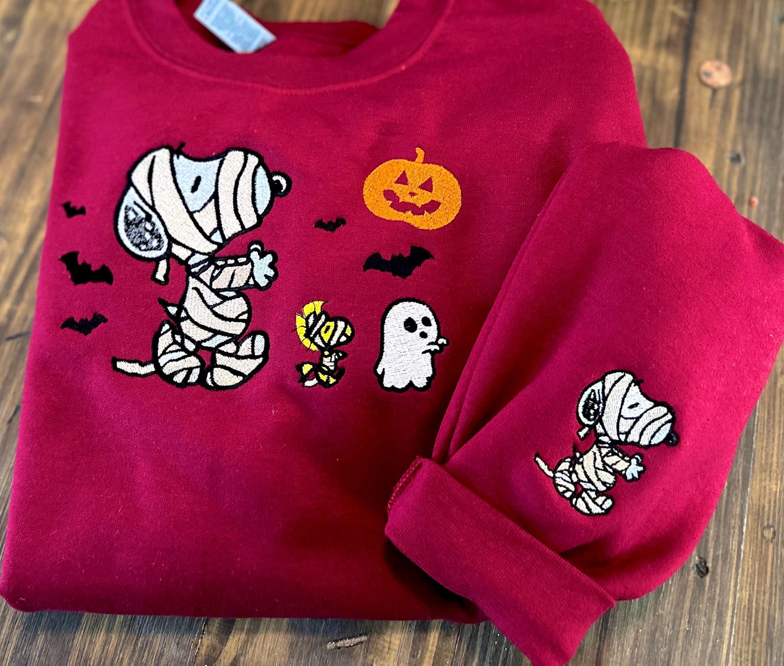 Spooky Cartoon Dog Embroidery Sweatshirt: Halloween Snoopy Shirt