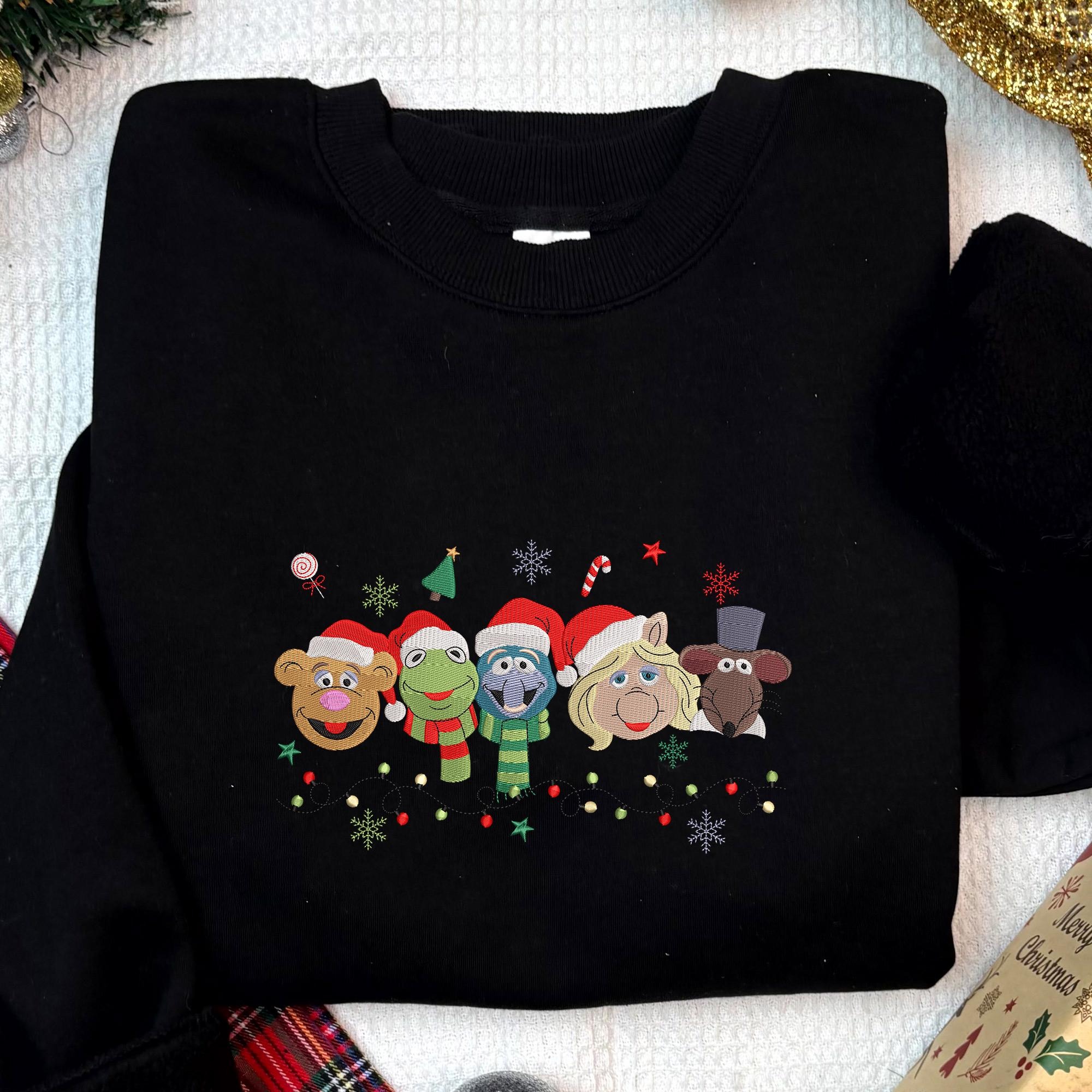 Christmas Magical Land Trip Sweatshirt, Muppets Friend Sweaters, Santa Piggy Christmas Sweatshirt, Christmas Gift - Image 3