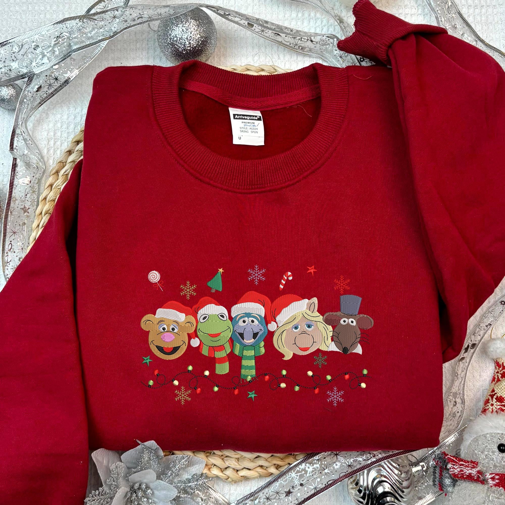 Christmas Magical Land Trip Sweatshirt, Muppets Friend Sweaters, Santa Piggy Christmas Sweatshirt, Christmas Gift - Image 4