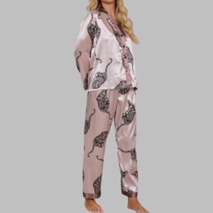 Alternative view of Lone Leopard Long Sleeve Pajama Set