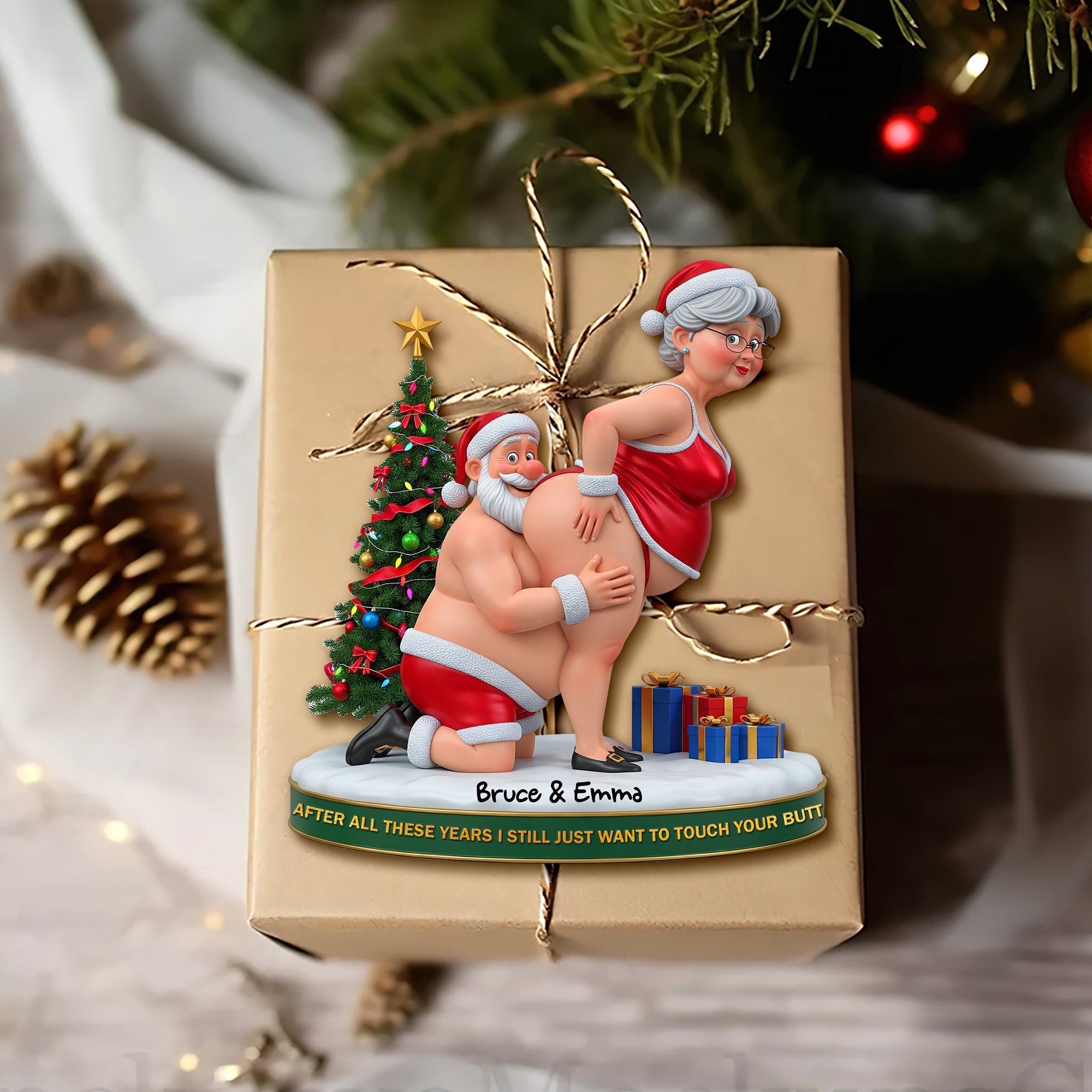 Mischief Santa Couple Ornament - Personalized Christmas Gift For Couples 08OHLU170925 - Image 3