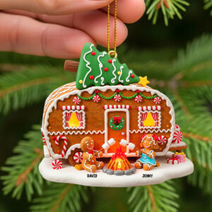 Personalized Gifts For Camping Gingerbread Couple Christmas Wooden Ornament 03pgtn190825