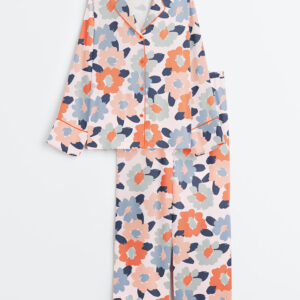 Women's Field Of Flowers Pastel Floral Long Sleeve Satin Pajamas Set