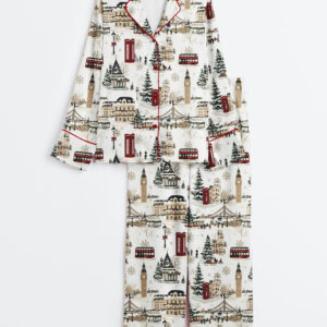 Women's London Christmas Holiday Red Phone Booths Snowflakes Pubs Buses Long Sleeve Satin Pajamas Set