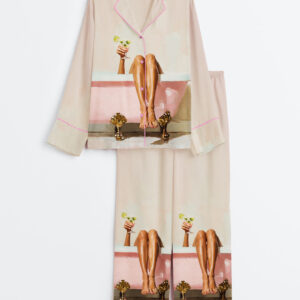 Womenâ€™s Modern Bathroom Pink Bathtub With Martini Glass Long Sleeve Satin Pajama Set