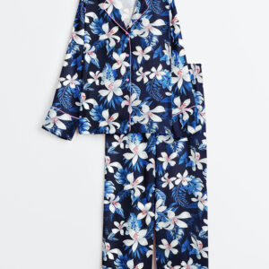 Womenâ€™s Navy Blue Tropical Floral Hibiscus And White Lily Flowers Long Sleeve Satin Pajama Set