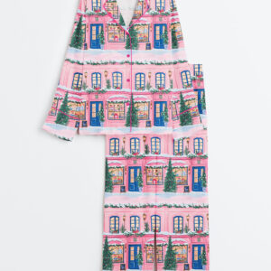 Womenâ€™s Pink Winter Village Elegant Christmas Long Sleeve Silky Satin Pajama Set