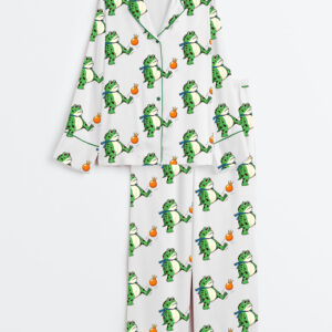 Womenâ€™s Portland Frog No Kings In America Funny Political Meme Long Sleeve Satin Pajama Set