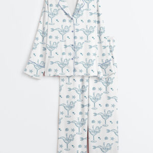 Women's Seashells And Wedding Bells Bachelorette Beach Party Coastal Last Toast Print Long Sleeve Satin Pajama Set