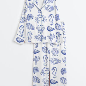 Womenâ€™s Summer Seashell Blue Coastal Summer Beach Crab Seahorse Print Long Sleeve Satin Pajama Set