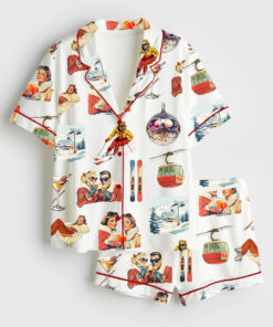 Women's Vintage AprÃ¨s Ski Christmas Short Sleeve Satin Pajama Set