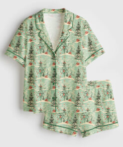 Women's Vintage Christmas Holiday Green Snow Antique Short Sleeve Satin Pajama Set