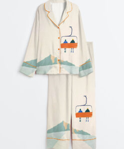 Women's Winter Mountain Skiing Chairlift Skiers On Chairlift Long Sleeve Satin Pajamas Set