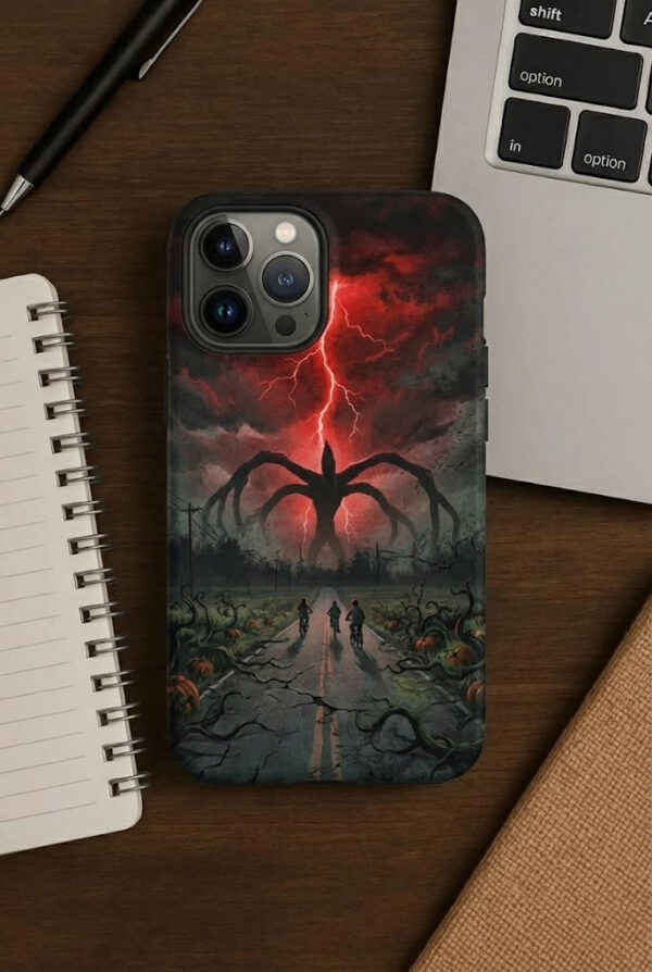 Shadow Giant in the Red Sky – Horror Landscape Phone Case