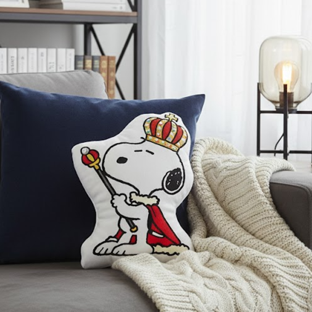 Snoopy King Pillow, Snoopy Puffer Valentine'S Day Pillow - Image 4