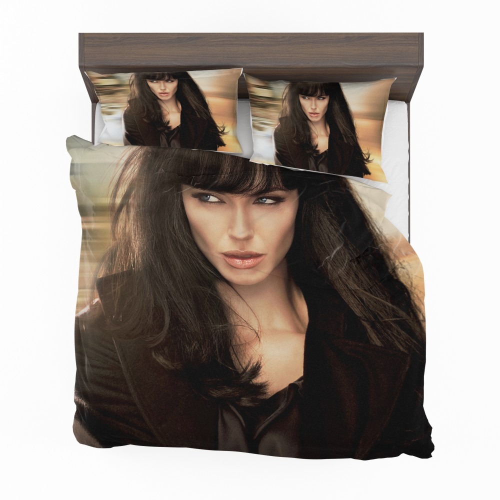 Alternative view of Angelina Jolie In Salt Movie 2010 Bedding Set - Custom Bedding Set