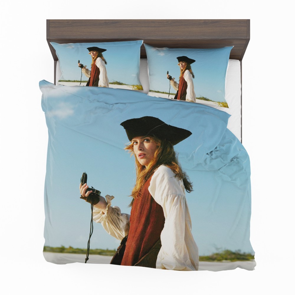 Alternative view of Keira Knightley Elizabeth Swann In Pirates Of The Caribbean Dead Man's Chest Bedding Set - Custom Bedding Set