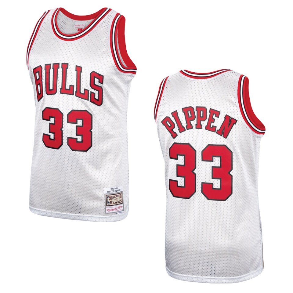 Men's Chicago Bulls #33 Scottie Pippen Hardwood Classics Swingman Basketball Jersey - Platinum