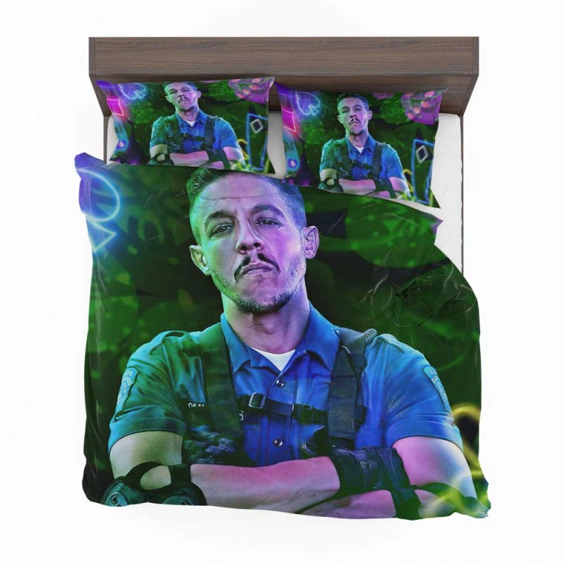 Alternative view of Theo Rossi As Burt Cummings In Army Of The Dead Movie Bedding Set - Custom Bedding Set