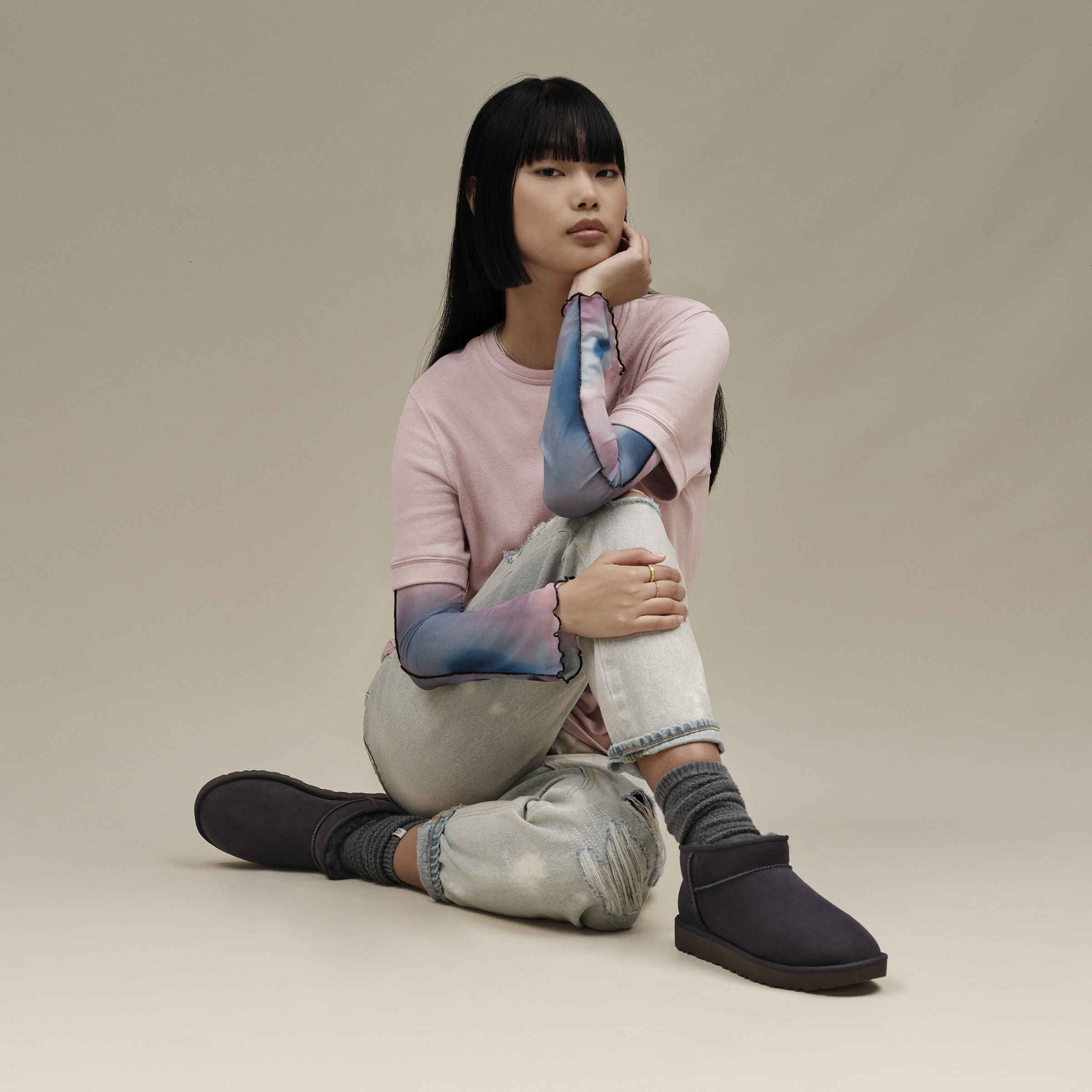 UGG Classic Ultra Mini Boot Black - Image 7