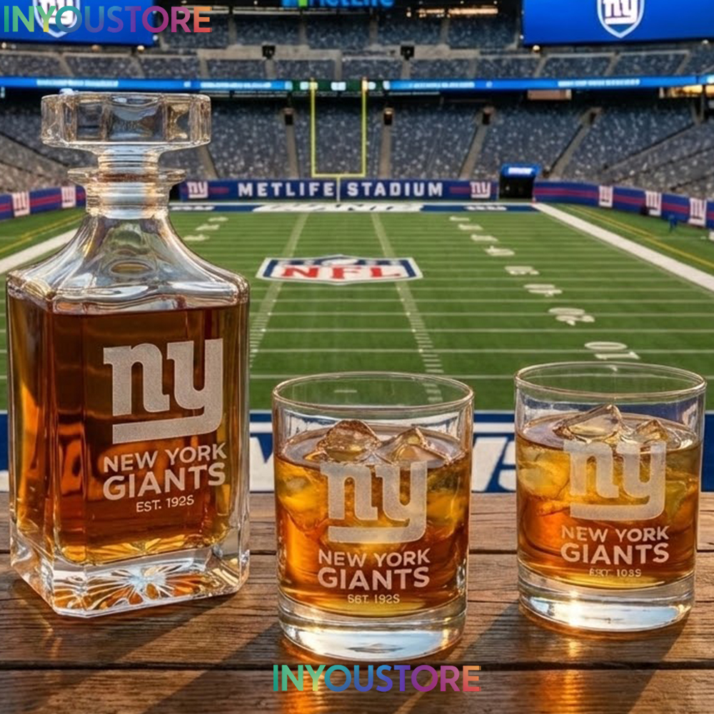 New York Giants Custom Decanter Set with 2 Whiskey Glasses Etched Glassware Kit Est. 1925 NFL Fan Gift